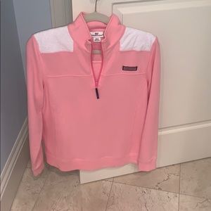 vineyard vines pull over